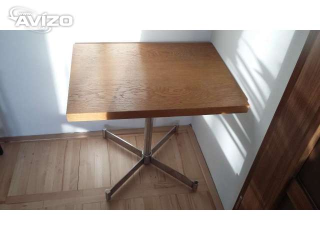 televizní stolek