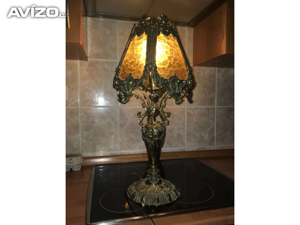 mosazna stolni lampa