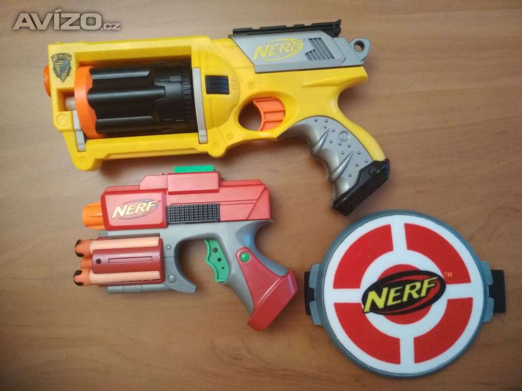 2 x - Nerf pistole a revolver -  jako set