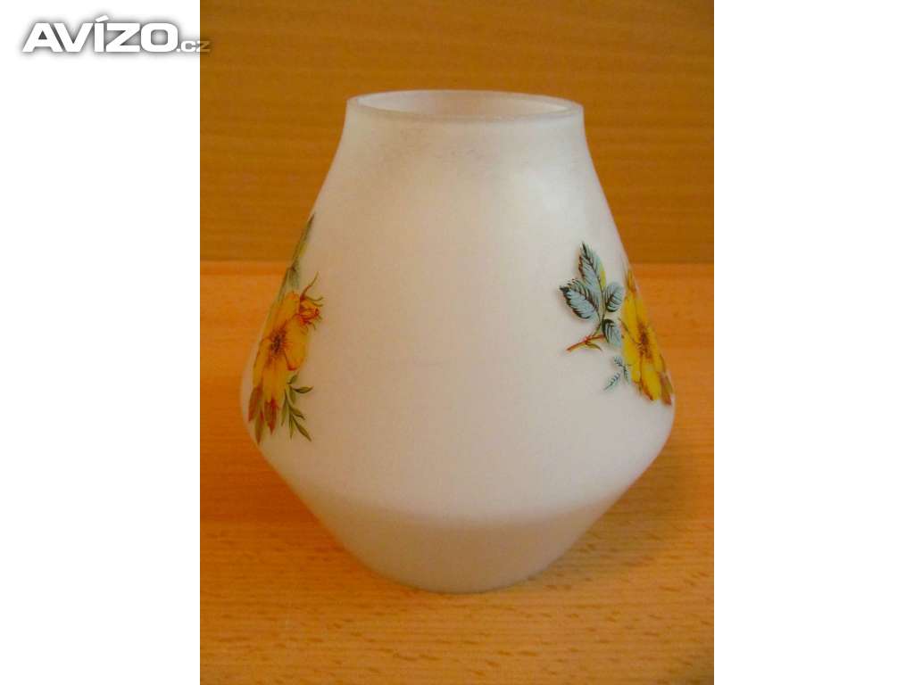 Foto inzerátu Stará stolní lampička