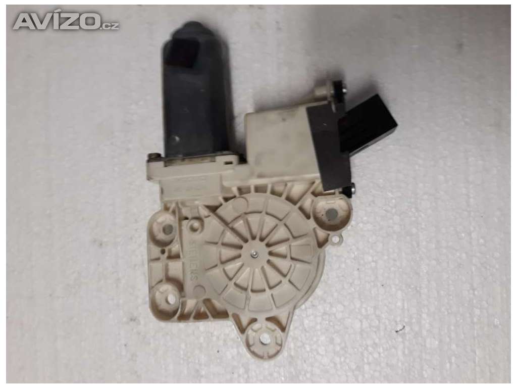 Motorek okna pravý zadní Opel Signum Vectra C 03-05