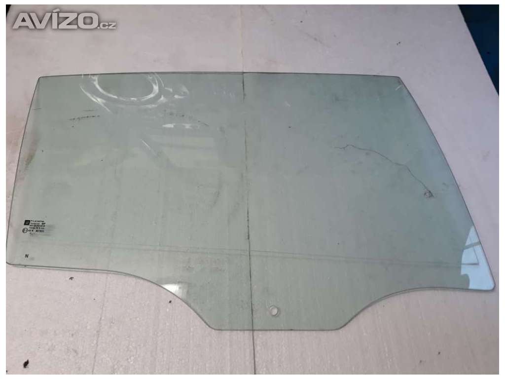 Sklo(okno) pravé zadní dveře Opel Signum 1,8 16V 03-05 