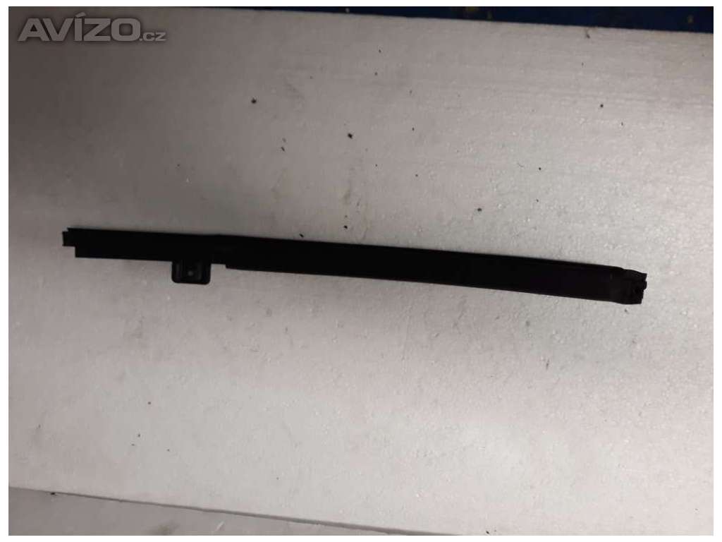 Sloupek pravé zadní dveře Opel Signum 1,8 16V 03-05 