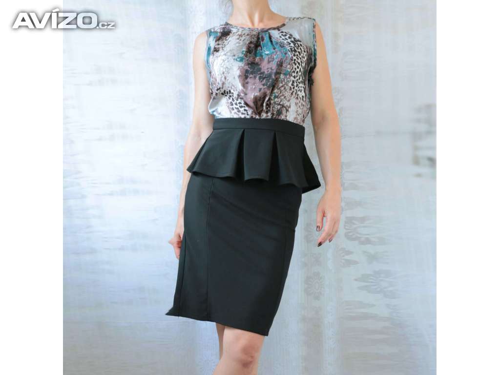 Vzorované peplum šaty Boohoo vel.38