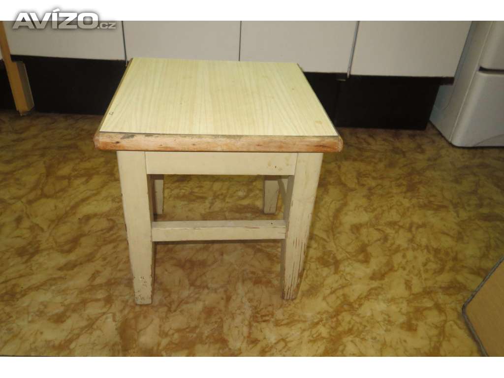 Malá židlička