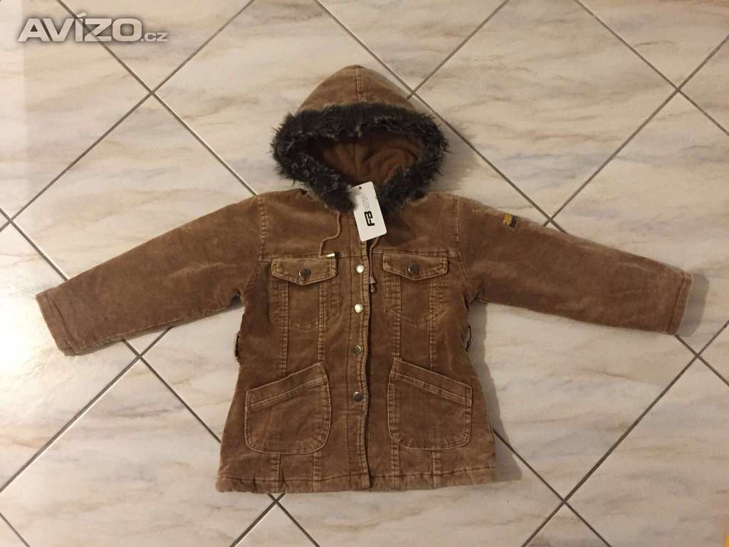 Prodám novou podzimní/ zimní bundu/kabátek.