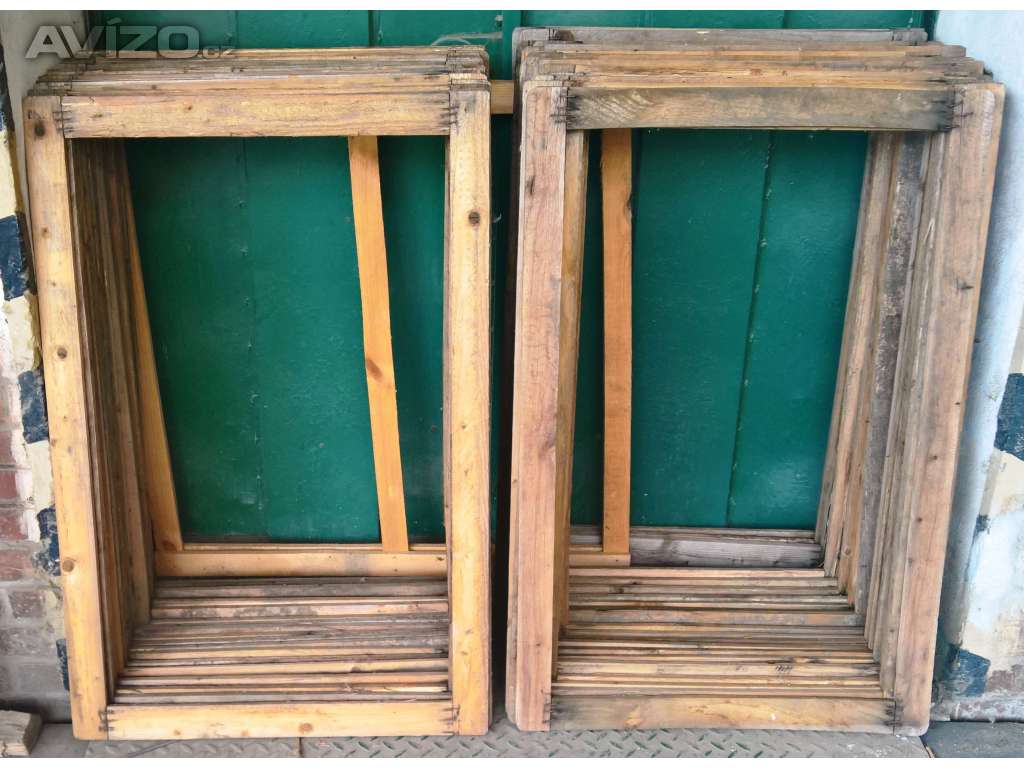 Dřevěné rámečky na zahradu 43 ks