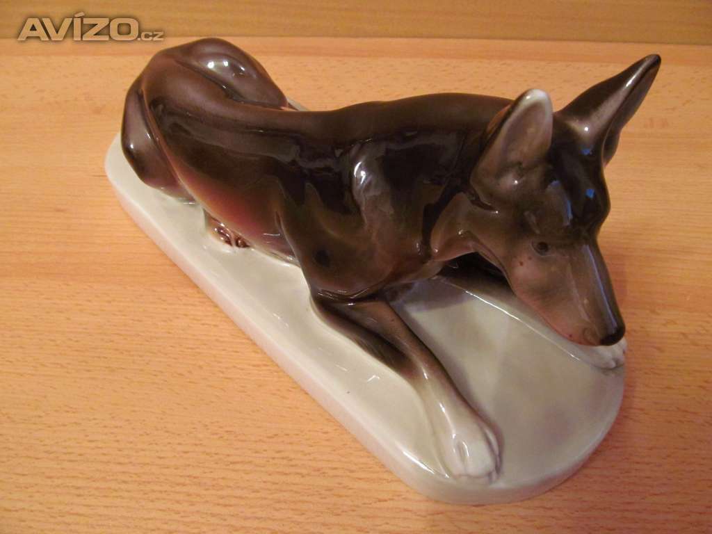 Retro porcelánový pes