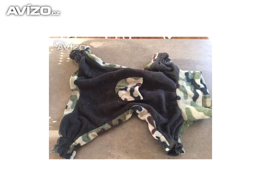 Prodám psí obleček, maskáčový vzor, teplý flecce materiál
