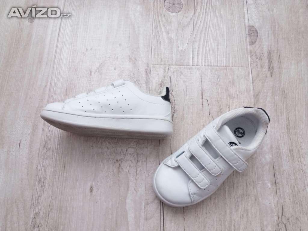DĚTSKÉ SPORTOVNÍ BOTY VEL.26
