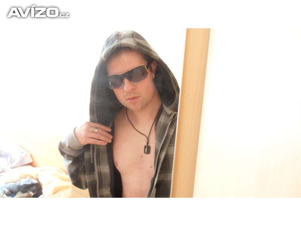 Hledám submisivní ženu