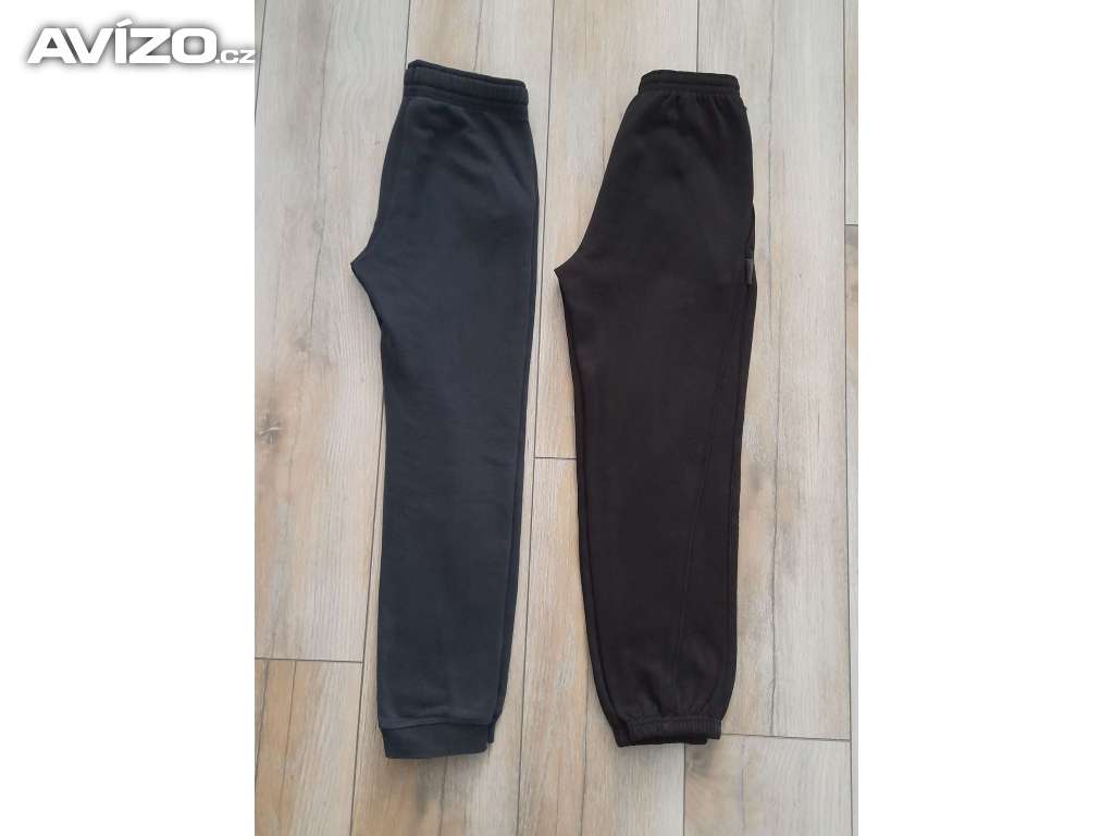 2x CHLAPECKÉ TEPLÁKY VEL.7-8 let
