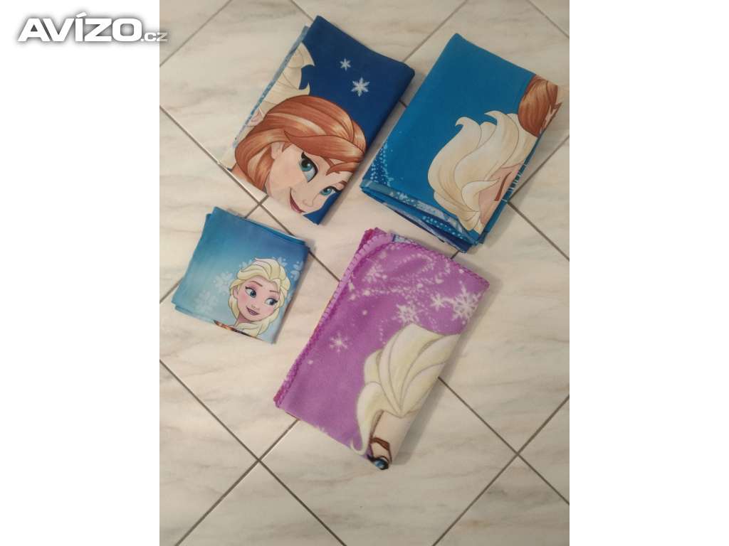 Set: Povlečení Frozen + malý polštářek+ deka.