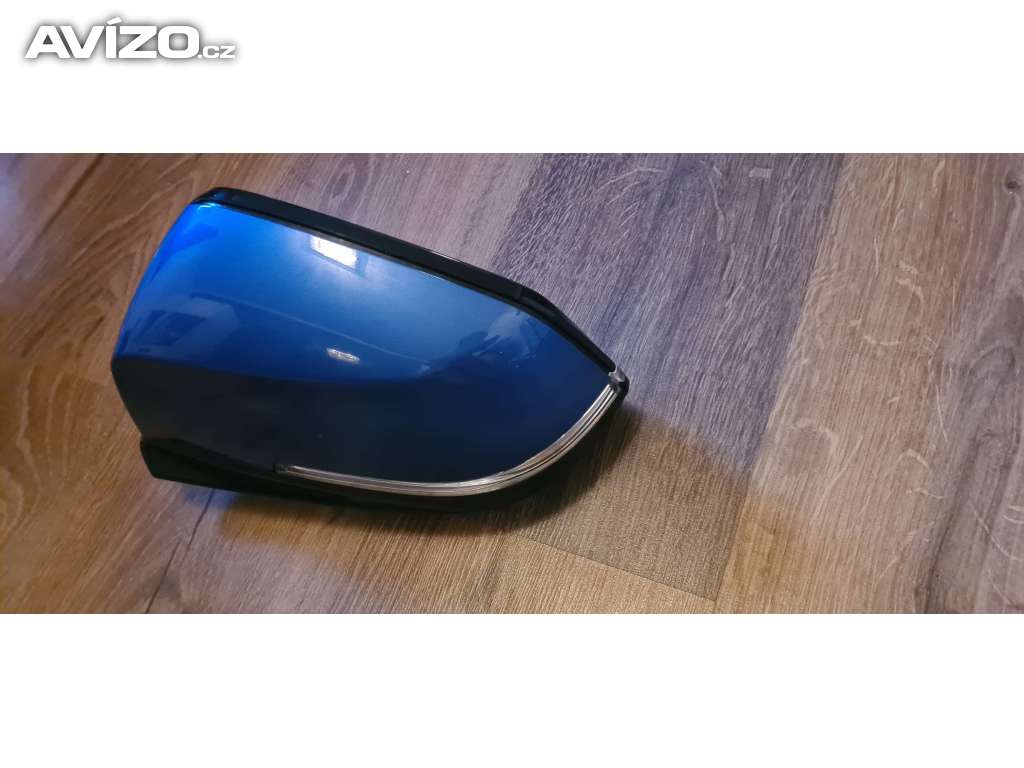 Foto inzerátu Zpětné zrcátko 