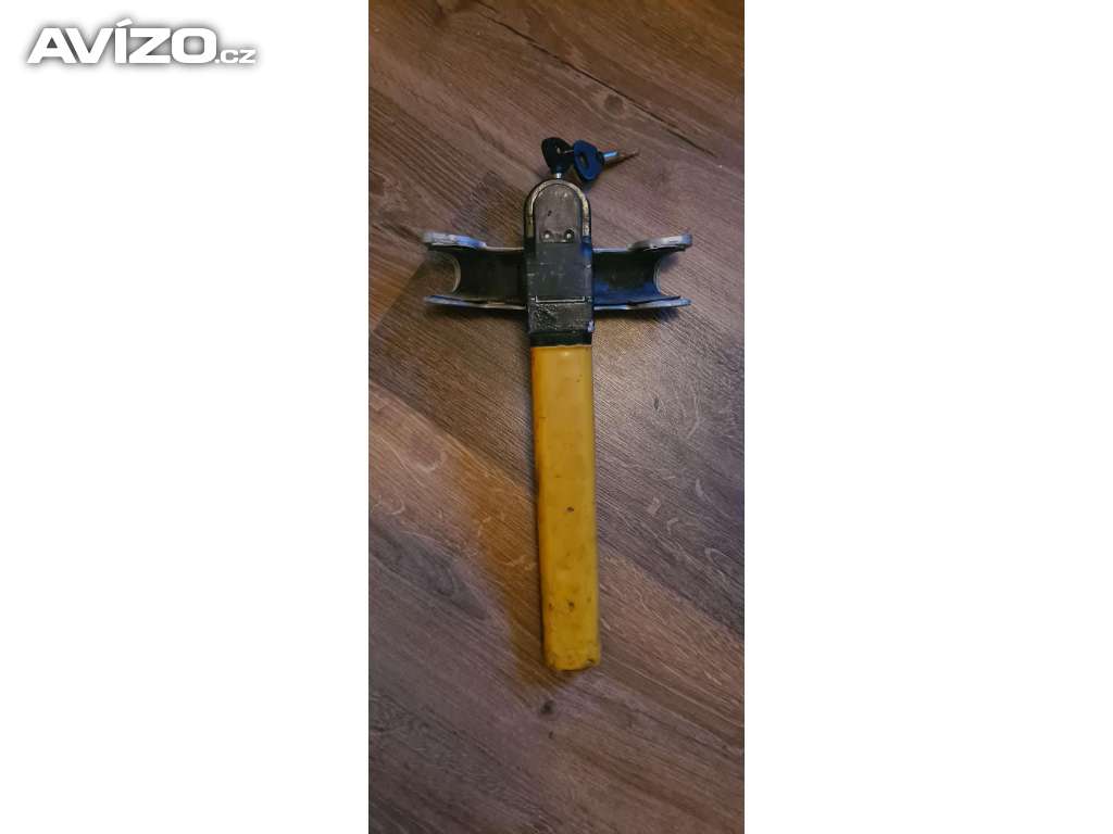 Foto inzerátu Zámek na volant 