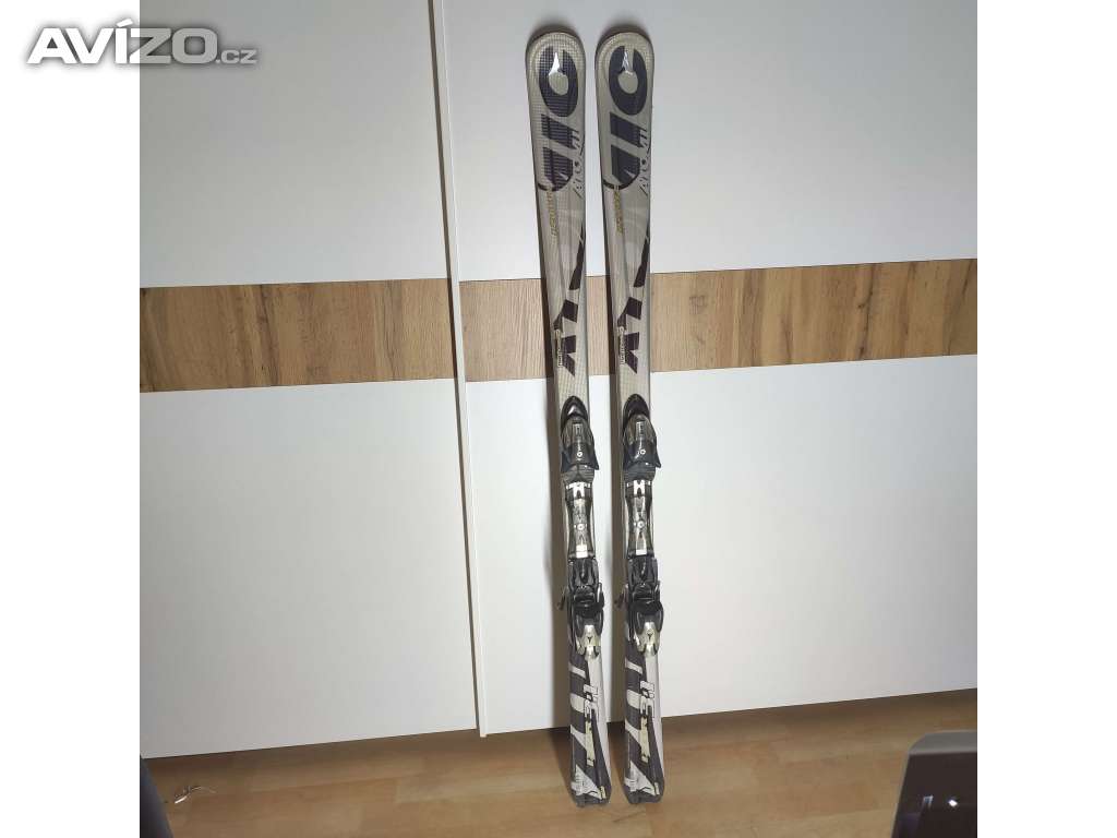 Lyže  ATOMIC 176 +vázání Atomic      výborný stav