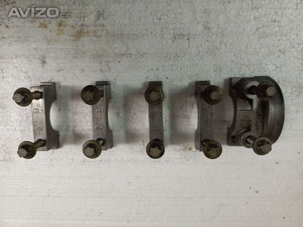 Držáky 2 vačkové hřídele Z18XE Opel Signum Vectra C,Zafira,Astra G 1,8 16V 03-05 