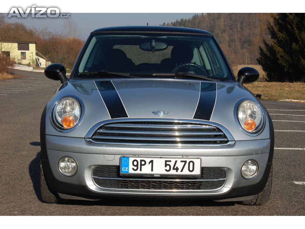 MINI Cooper 1,6D, najeto 120.000km, vynikající stav