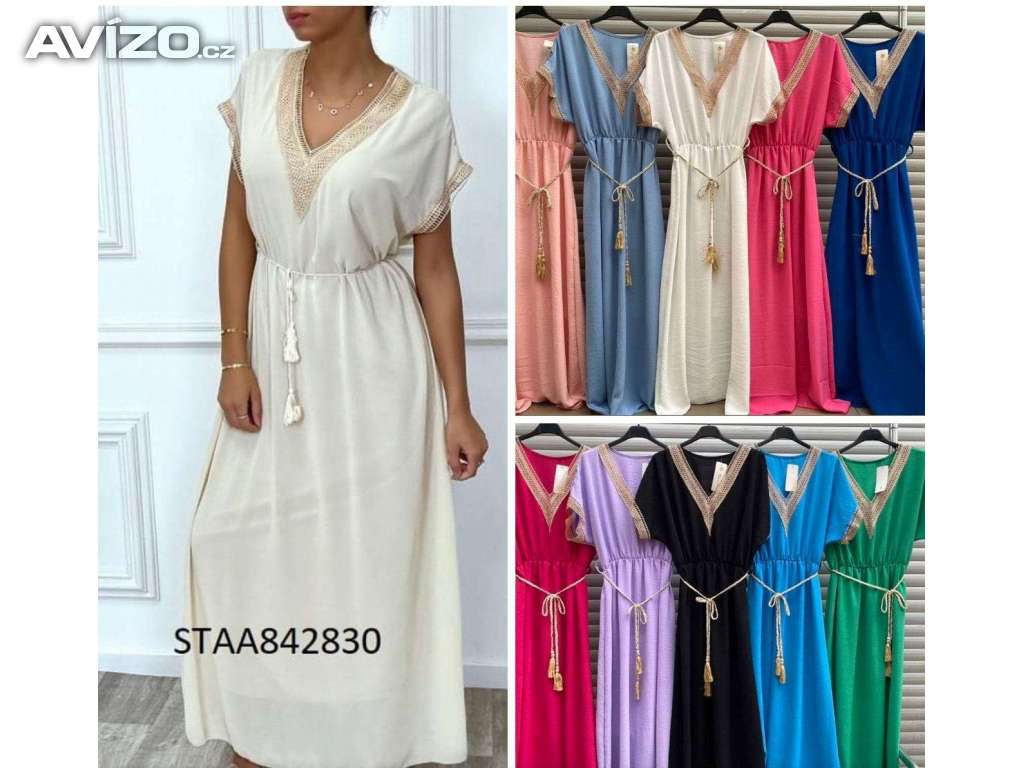 Foto inzerátu Dlouhé šaty s krajkou