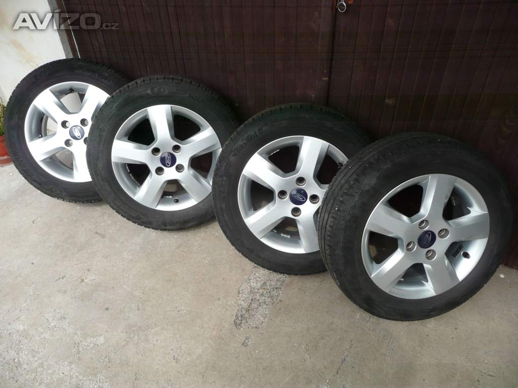 Originál 4kusy ALU kola s letním obutím na Ford Fushion