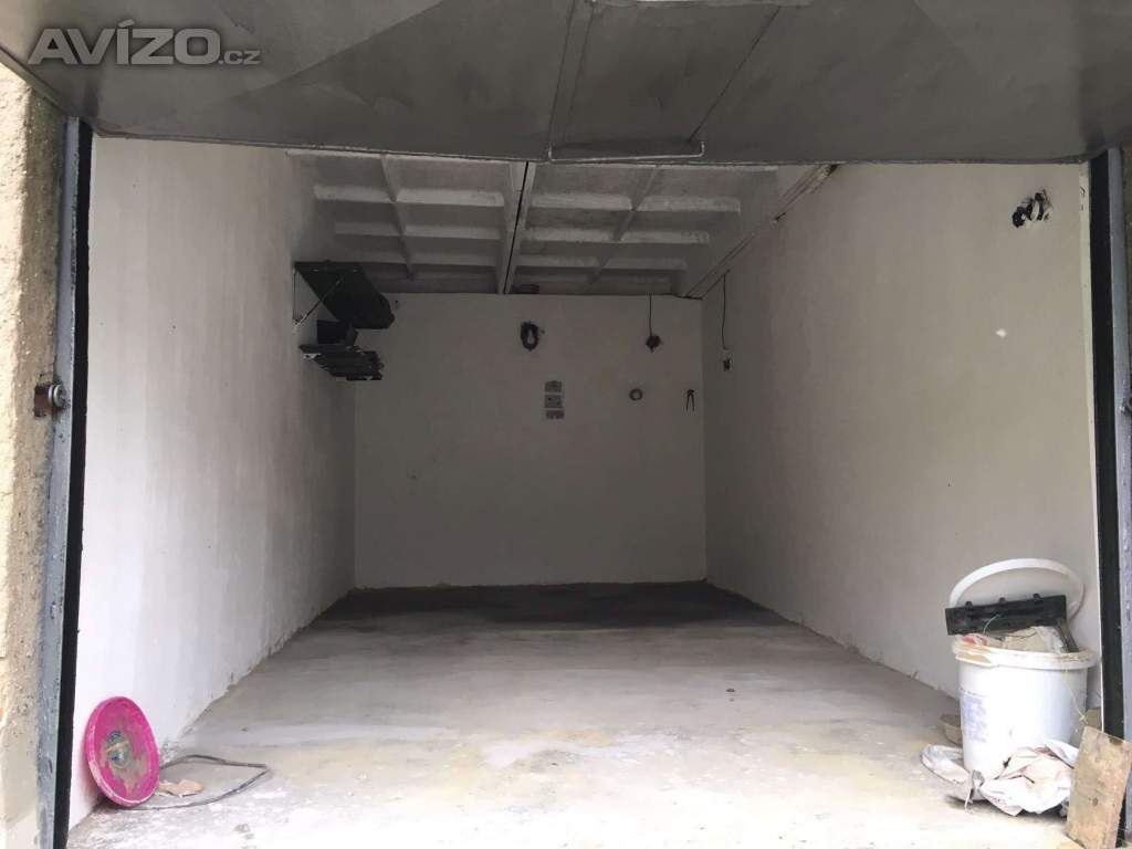 Foto inzerátu Pronájem garáže u Hornbachu