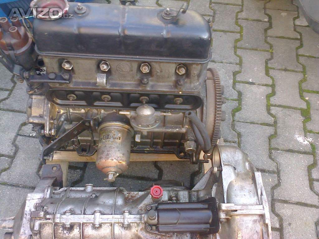 škoda 100