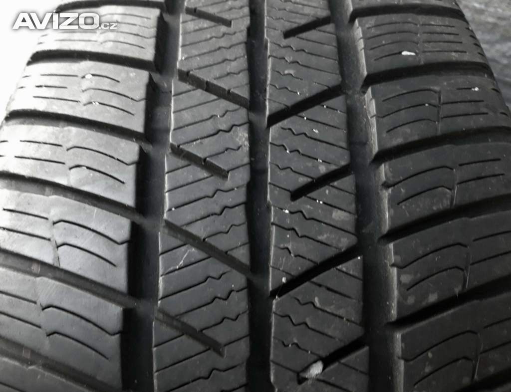 2ks zimních pneu 215/65 R16 Barum