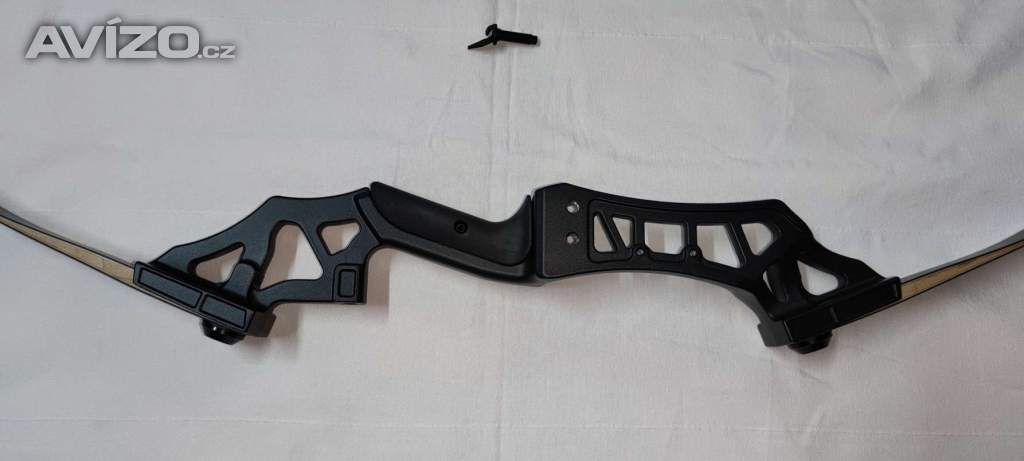 Foto inzerátu Lovecký luk 60 30 LB