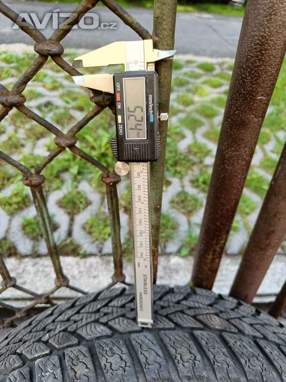 Foto inzerátu Zimní kola + originál poklice na Toyota Yaris