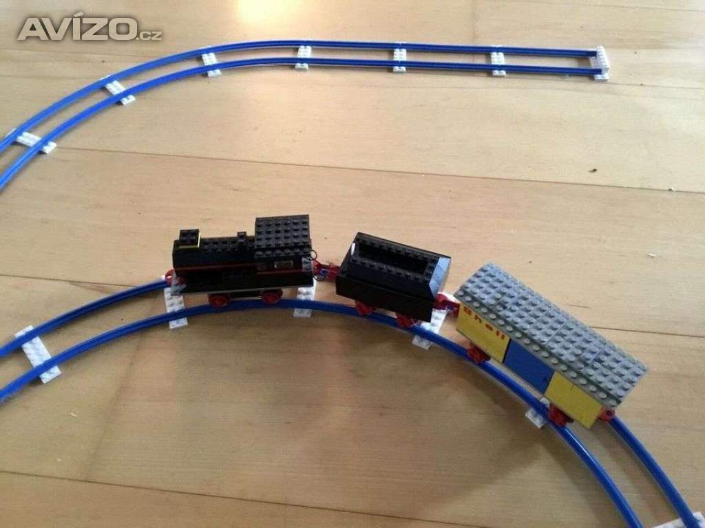 Lego vlak 122-1 + shell vagon a kolejnicemi