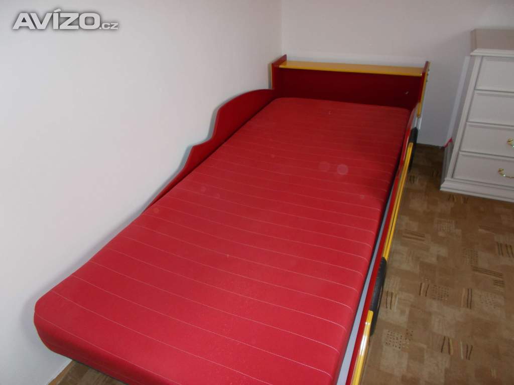 Foto inzerátu Atraktivní autopostel i s matrací, 200cm x 90cm