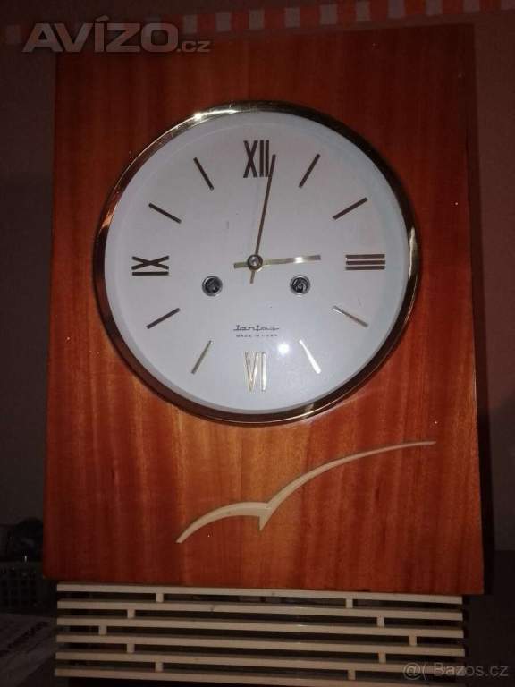 Nástěnné hodiny Jantar, Made in USSR, Sovětský svaz