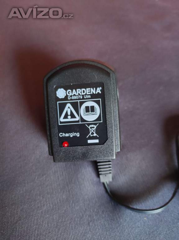 GARDENA nabíječka pro zahradní nůžky 