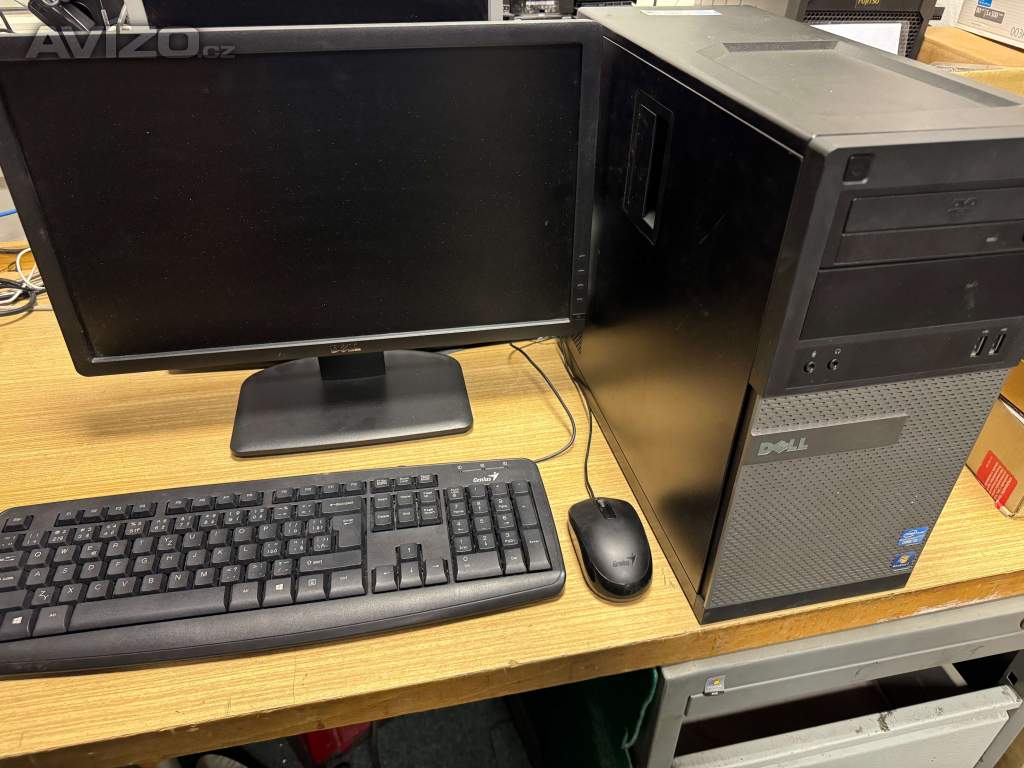 PC sestava DELL s monitorem, klávesnicí a myší