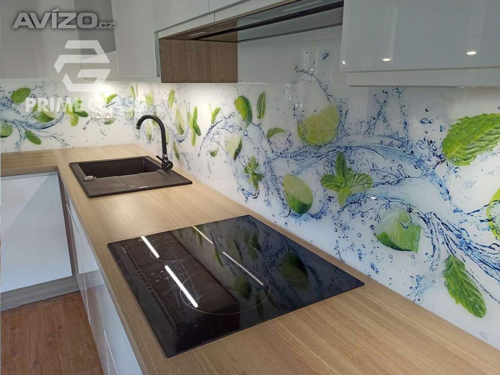 Dekorativní skleněný panel do kuchyně s grafikou