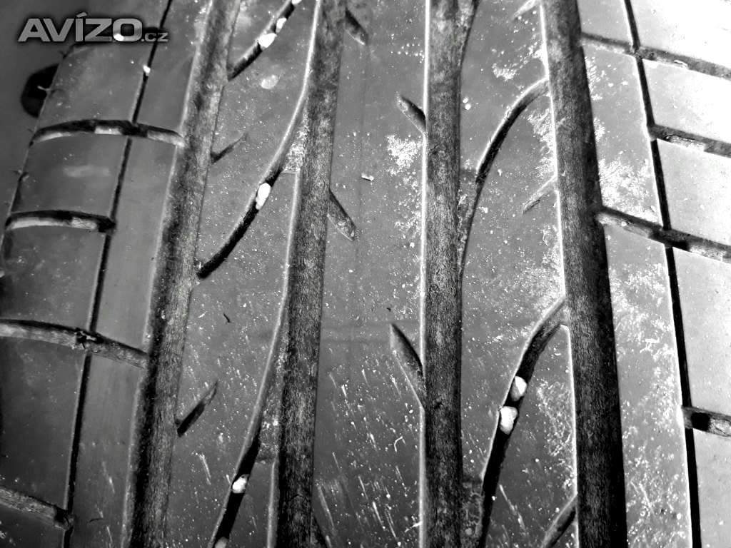 2ks pěkných letních pneu 215/65 R17 Bridgestone 
