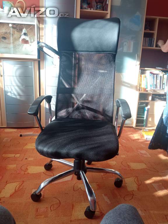  kanc. židle
