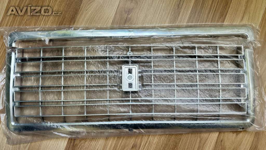 Mřížka maska chladiče chrom LADA VAZ 2107, včetně znaku „B“
