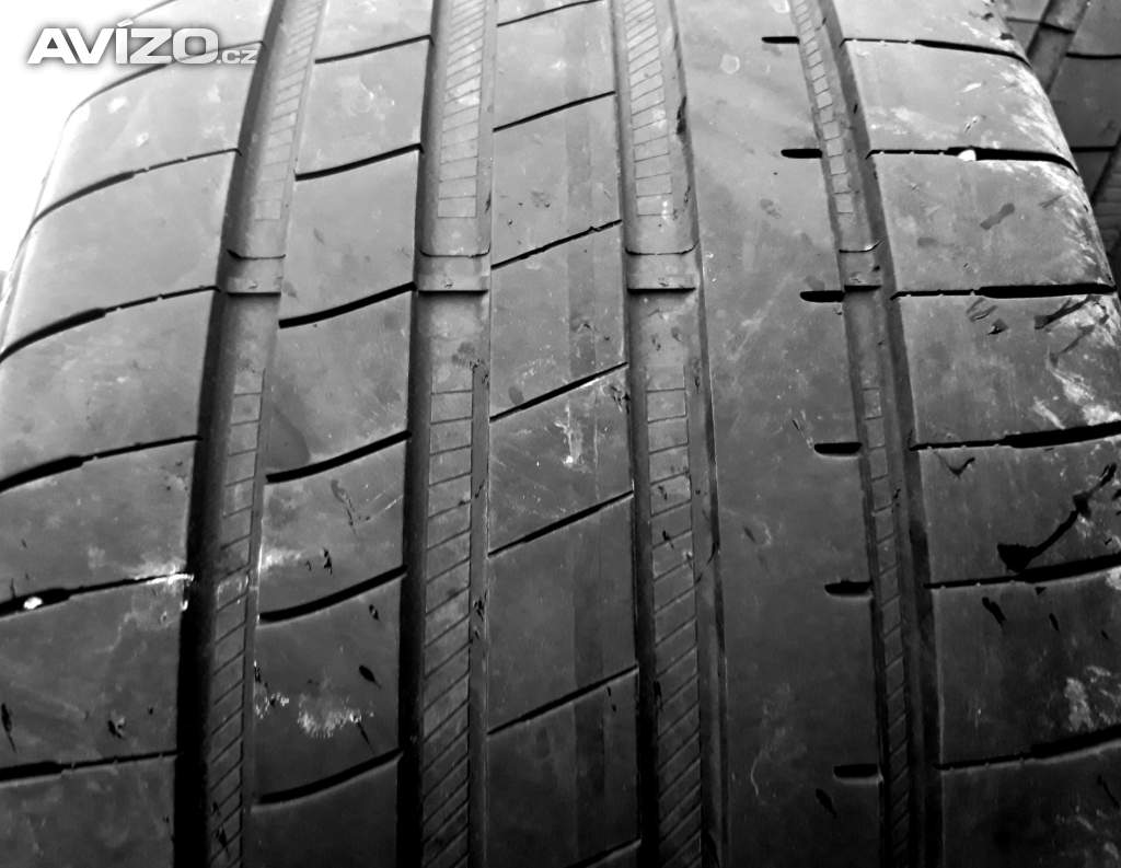 2ks letních pneu 275/40 R18 Michelin 