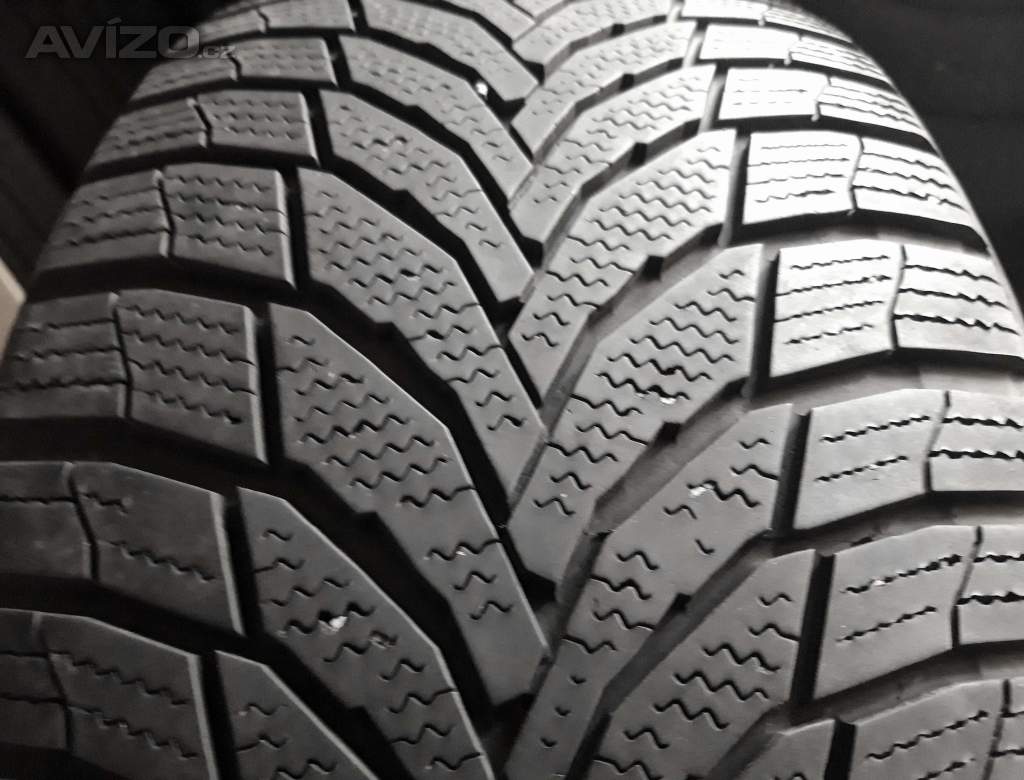 Sada zimních pneu 235/55 R18 Nexen 