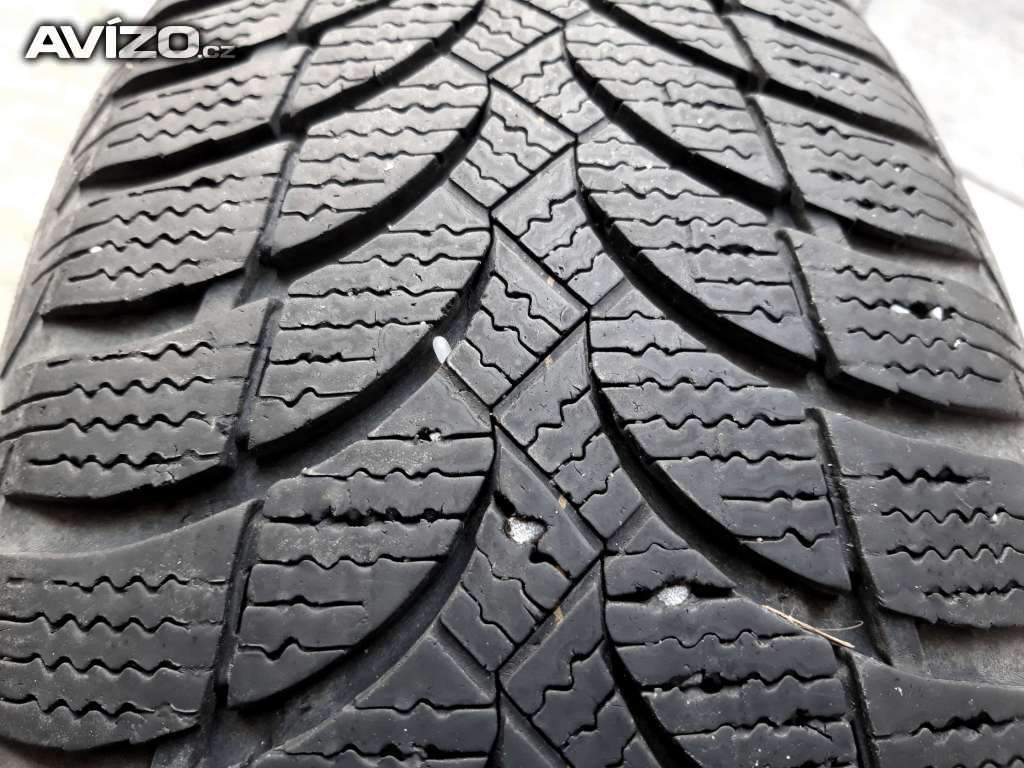 Po 2ks pěkných zimních pneu 185/65 R15: