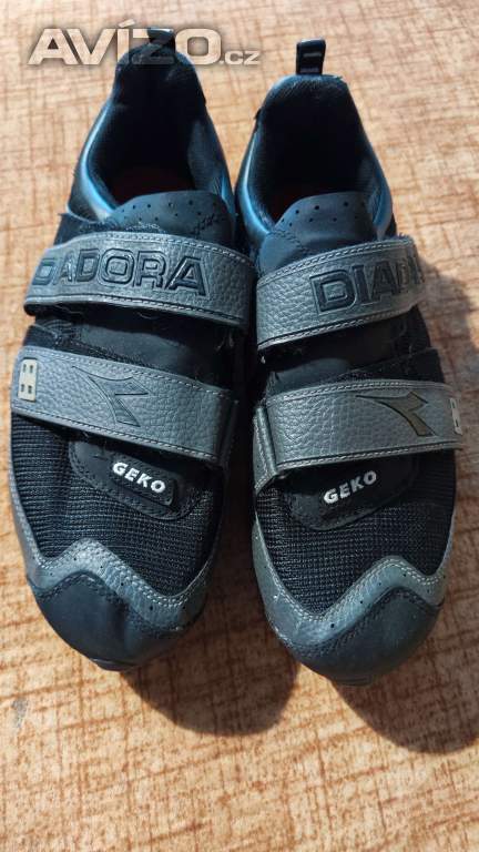 Tretry DIADORA GEKO