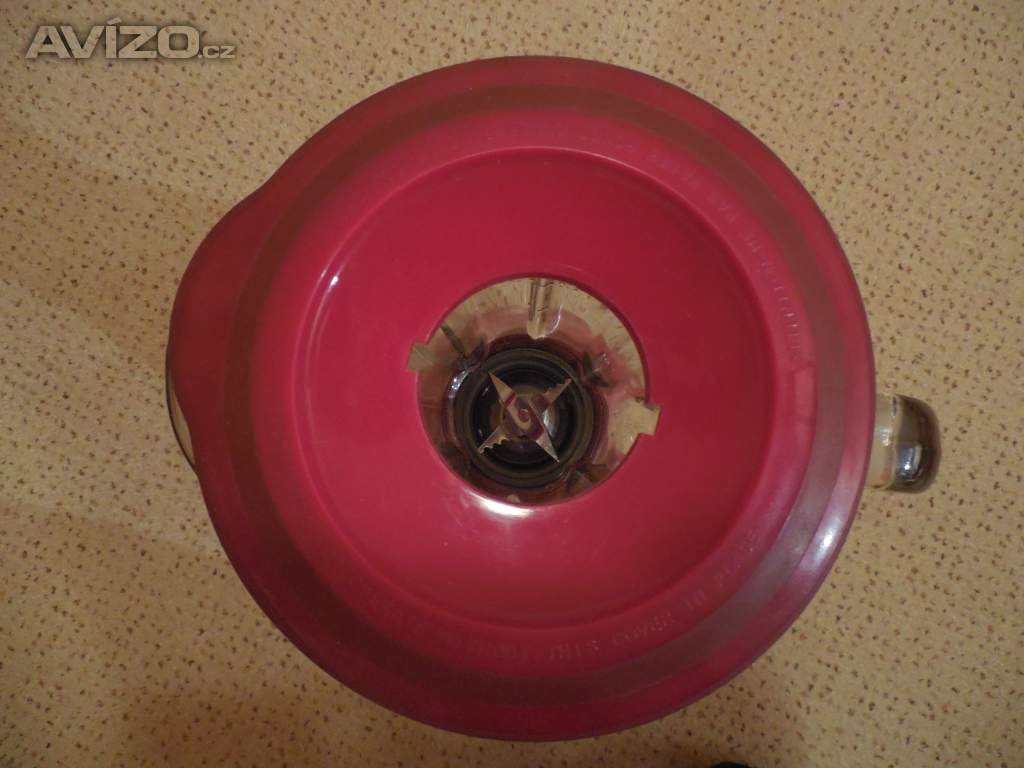 Stolní mixér se skleněnou nádobou