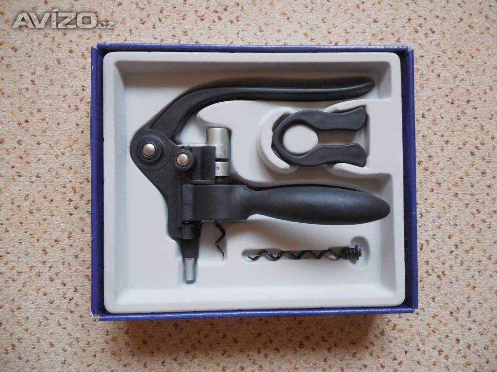 Otvírák korkových zátek