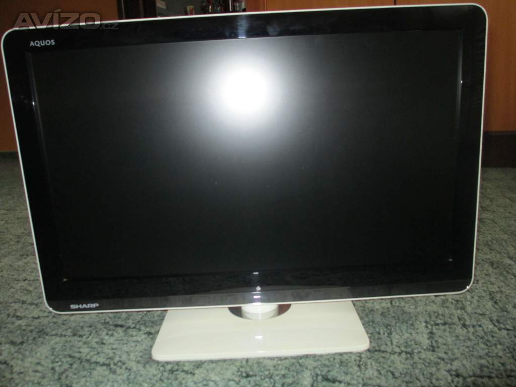 Prodám LCD televizor Sharp AQUOS LC-22LE320E - stereo, úhl. 56 cm (22)