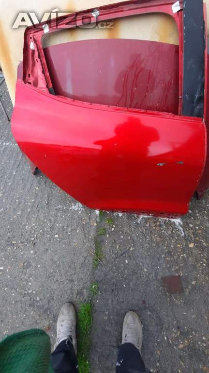 renault clio 4 pravé zadní dveře