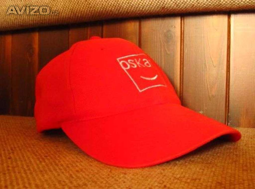 Červená kšiltovka