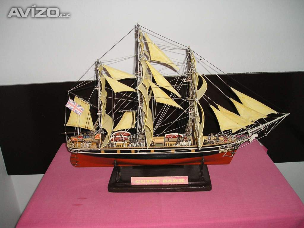 Prodám postavené modely historických lodí