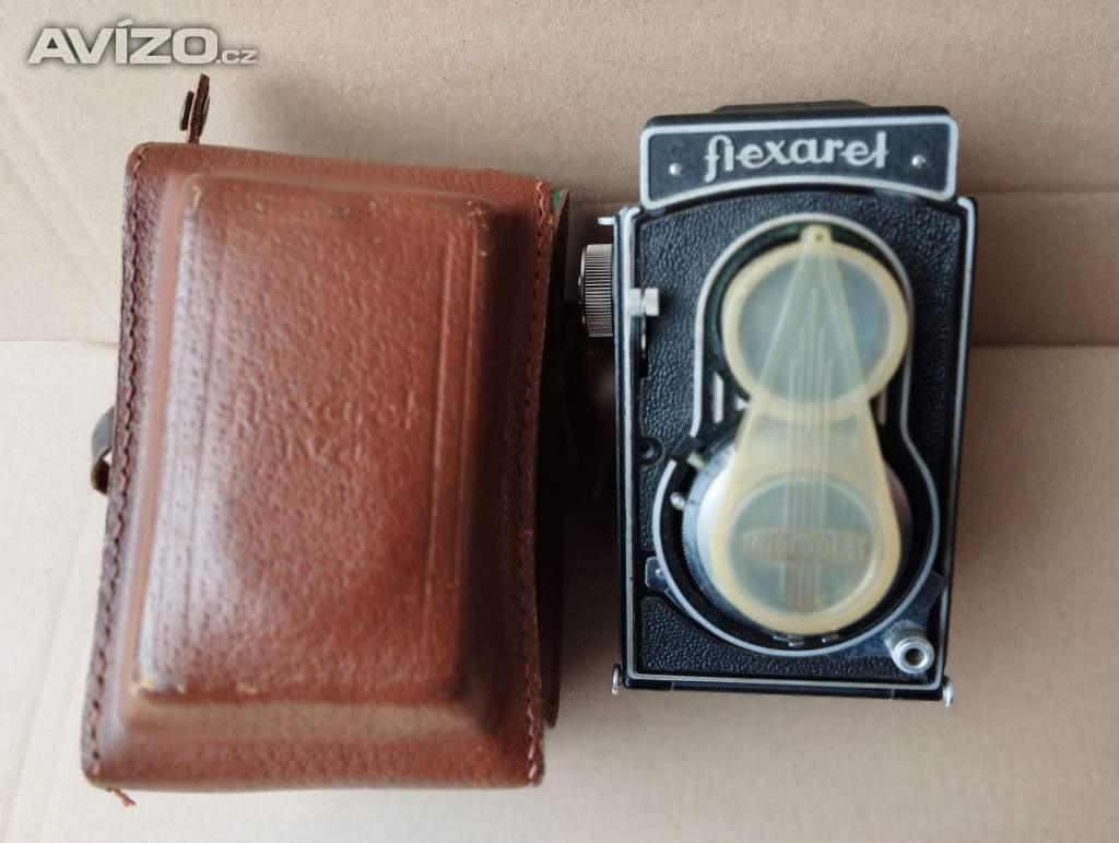 Starý fotoaparát Flexaret + pouzdro