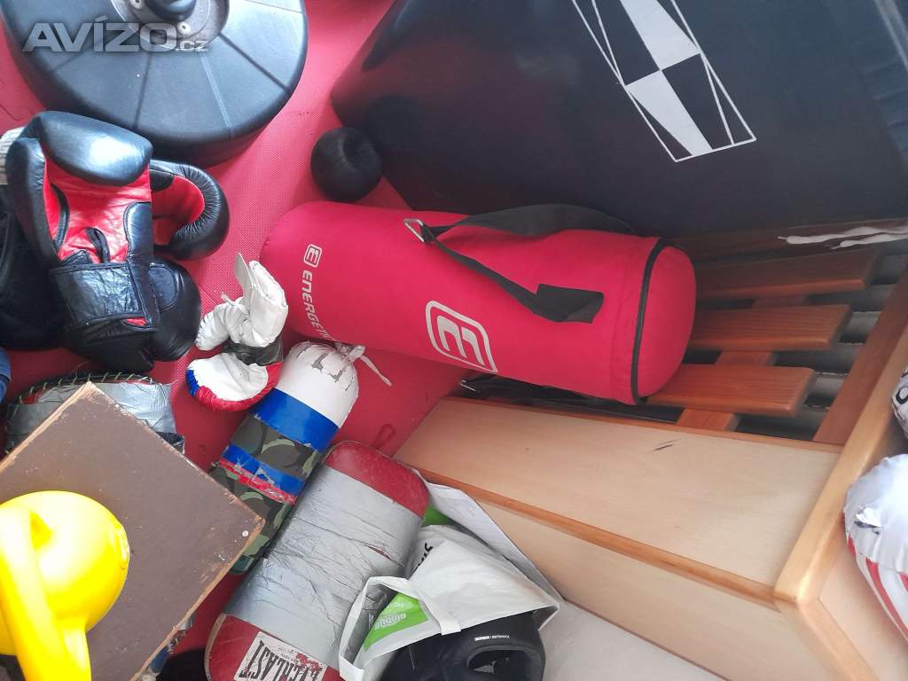 Vybavení pro bojové sporty